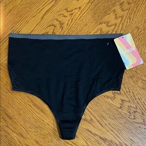 Black High-Waist Shapewear by Yummie